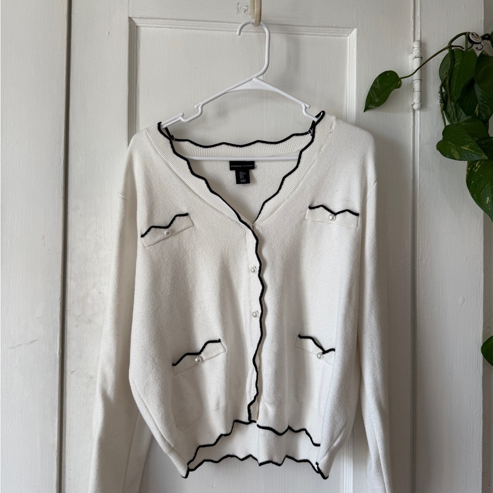 Adrienne Vittadini White Cardigan with Black Trim